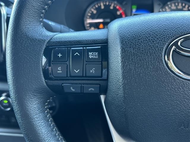 Toyota HILUX 2021 8233799-5