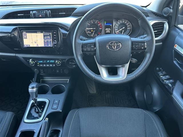Toyota HILUX 2021 8233799-6