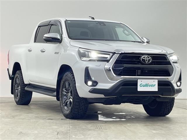 Toyota HILUX 2023 8233800-0