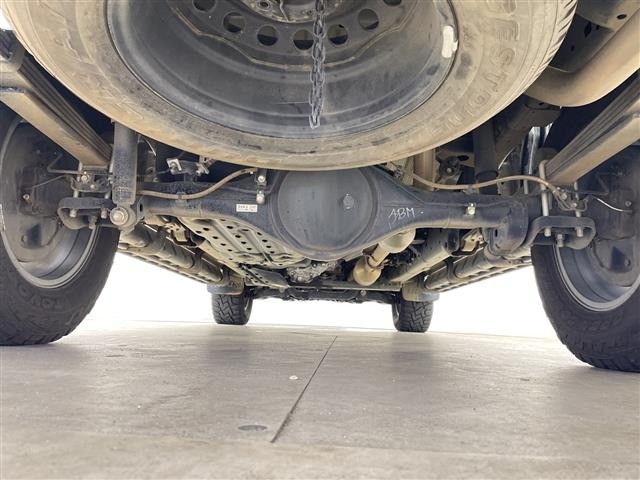 Toyota HILUX 2023 8233800-13