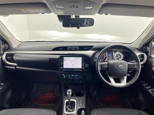 Toyota HILUX 2023 8233800-15