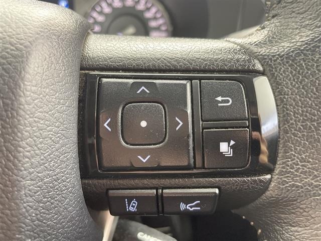 Toyota HILUX 2023 8233800-8