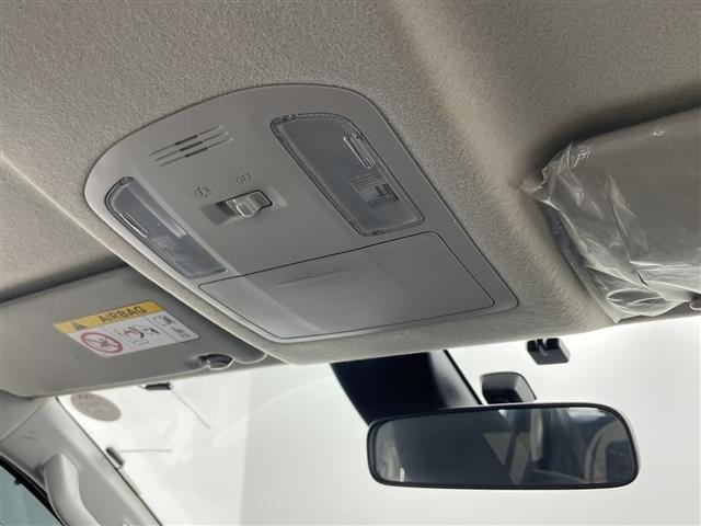 Toyota HILUX 2021 8233802-6