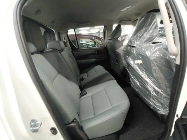 Toyota HILUX 2026 8233827-12