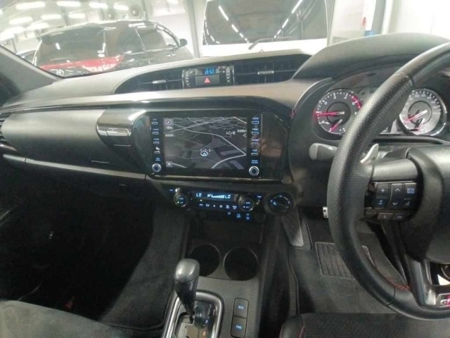 Toyota HILUX 2022 8233828-11