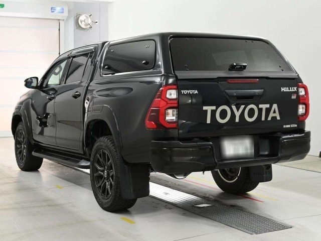 Toyota HILUX 2022 8233828-6