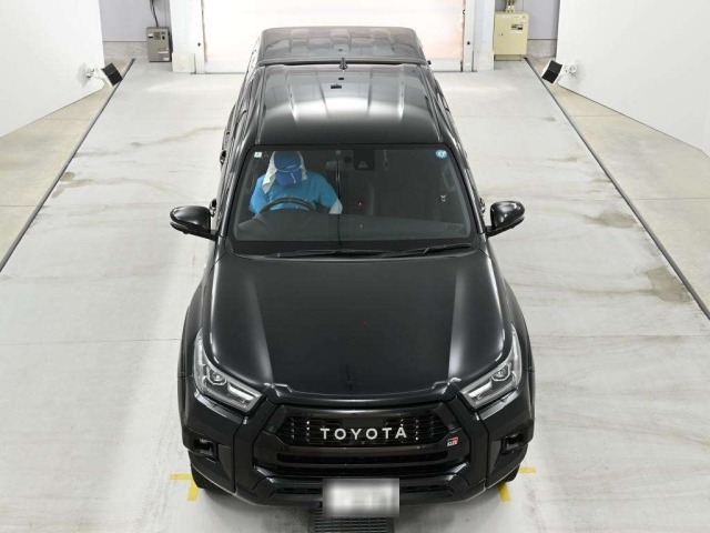 Toyota HILUX 2022 8233828-7