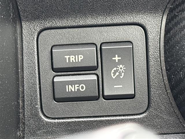Suzuki IGNIS 2017 8228065-7
