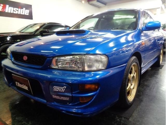 Subaru IMPREZA 2000 8230284-0