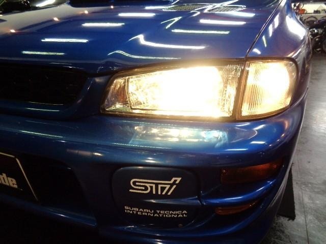 Subaru IMPREZA 2000 8230284-22