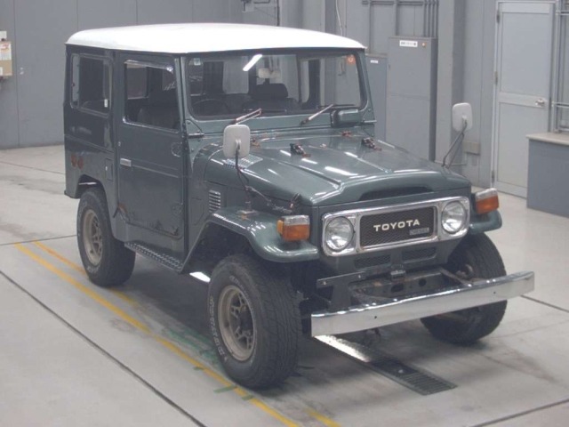 Toyota LAND CRUISER 1980 8235638-5