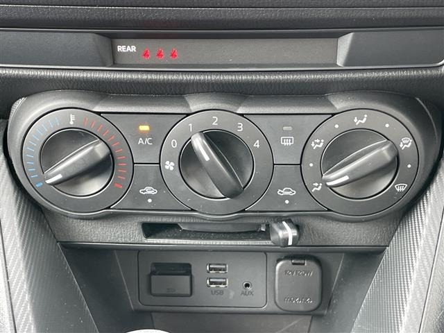 Mazda MAZDA2 2025 8235947-10