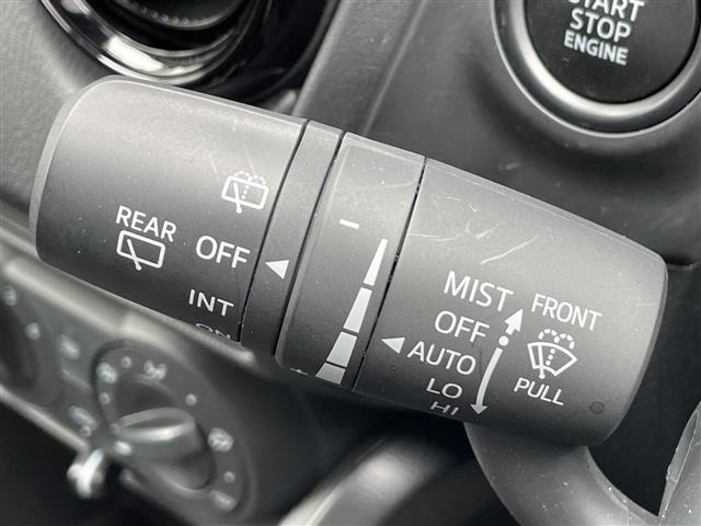 Mazda MAZDA2 2025 8235947-8
