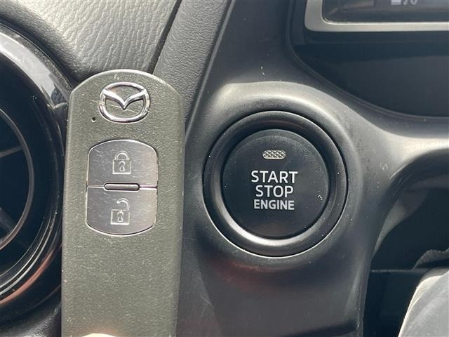 Mazda MAZDA2 2022 8235966-1