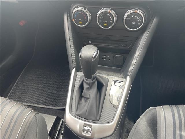 Mazda MAZDA2 2022 8235966-13