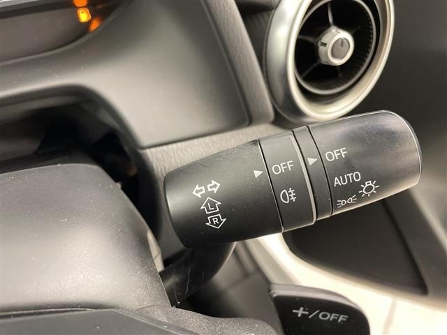 Mazda MAZDA2 2020 8235990-7
