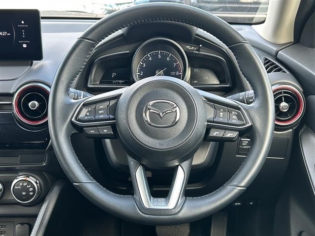 Mazda MAZDA2 2024 8235991-11