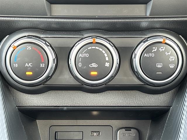Mazda MAZDA2 2024 8235991-3