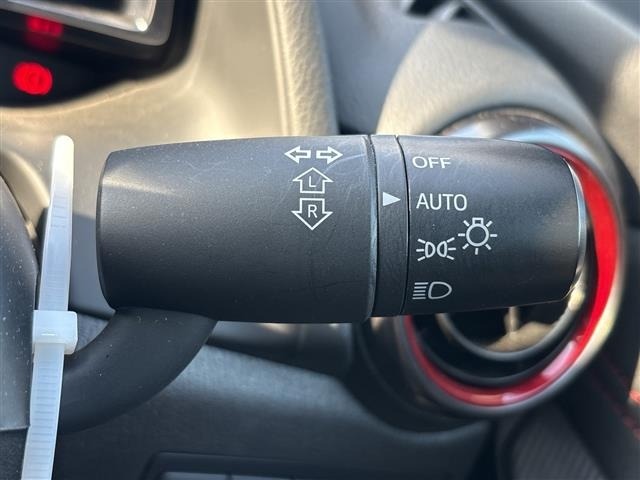 Mazda MAZDA2 2023 8236005-12