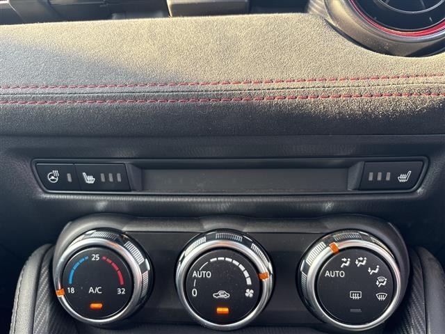 Mazda MAZDA2 2023 8236005-8