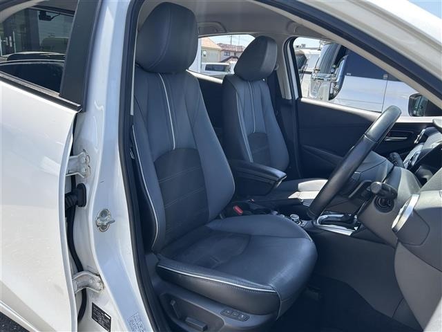 Mazda MAZDA2 2020 8236013-4