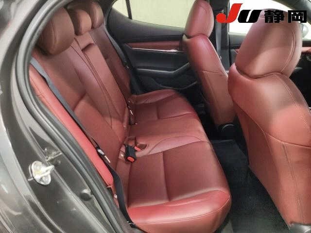 Mazda MAZDA3 2019 8235634-8