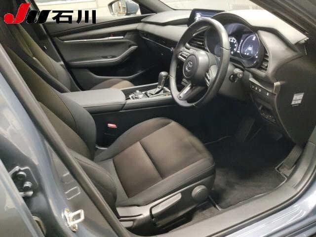 Mazda MAZDA3 2022 8235636-3