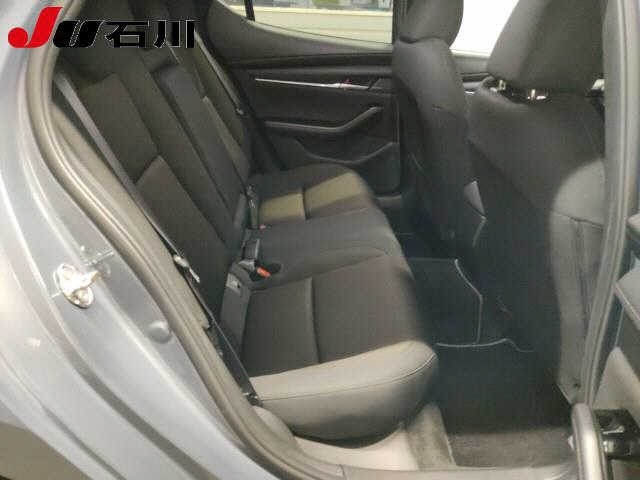 Mazda MAZDA3 2022 8235636-7