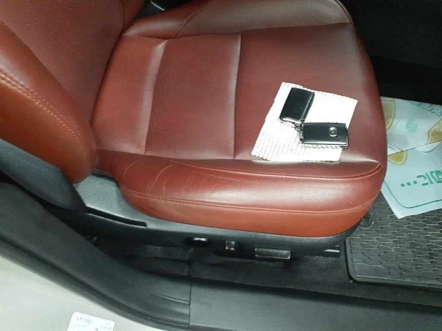 Mazda MAZDA3 2023 8235637-10
