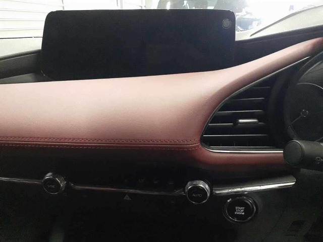 Mazda MAZDA3 2023 8235637-12