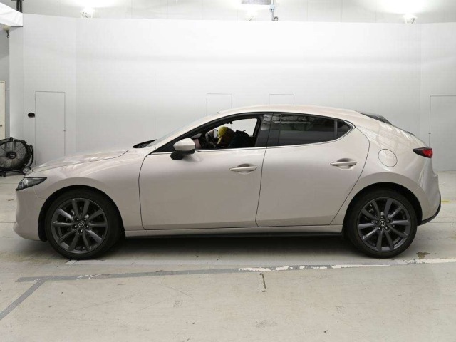 Mazda MAZDA3 2023 8235637-4