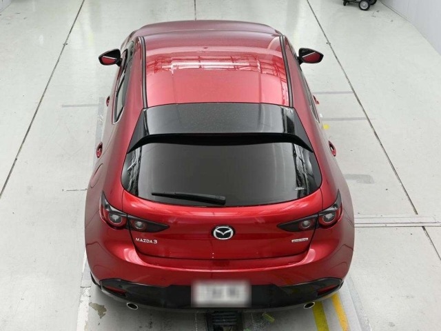 Mazda MAZDA3 2022 8235640-8