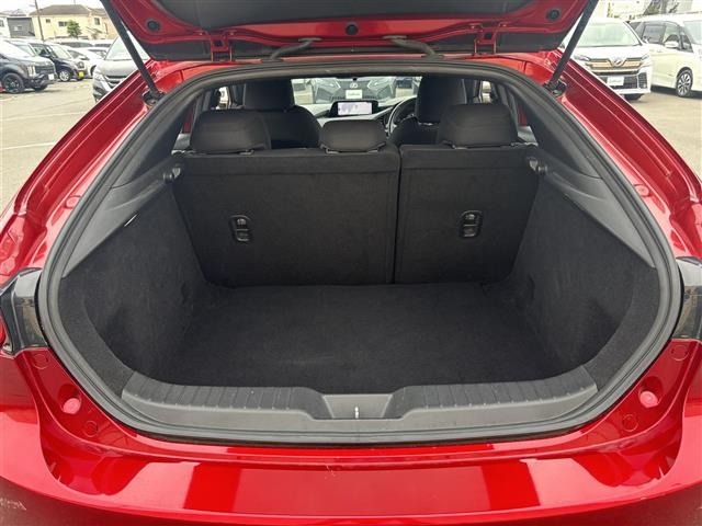Mazda MAZDA3 2019 8235665-10