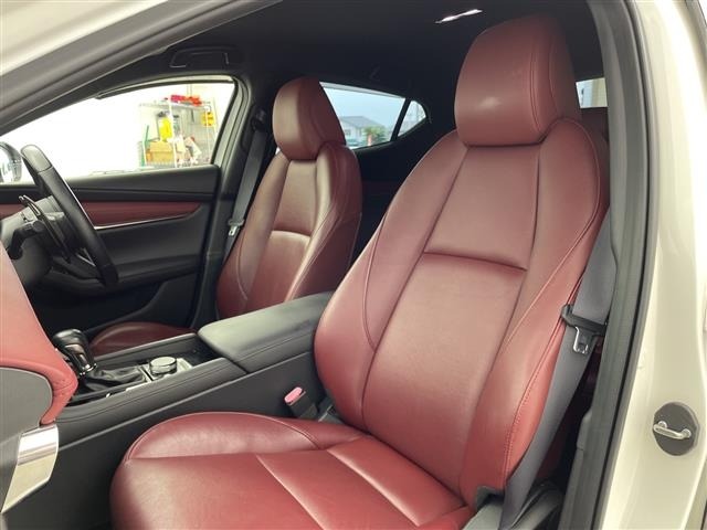 Mazda MAZDA3 2019 8235715-10