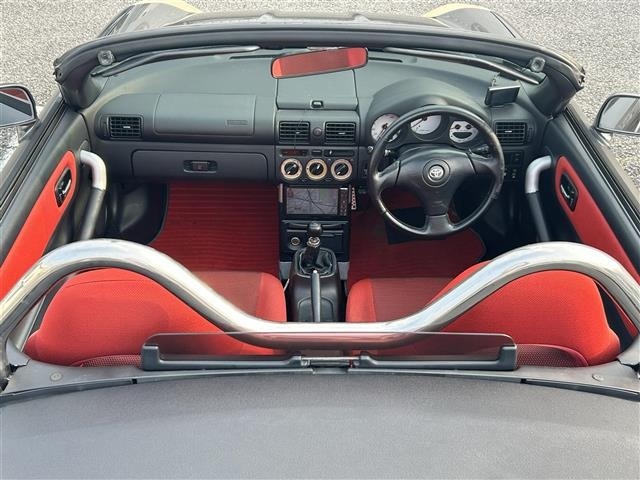 Toyota MR-S 2002 8235748-12
