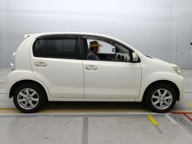 Toyota PASSO 2013 8234142-3