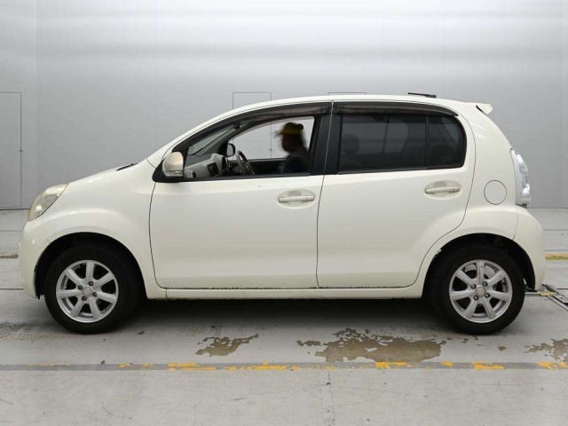 Toyota PASSO 2013 8234142-4