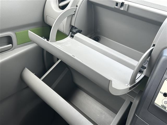 Toyota PIXIS SPACE 2015 8234005-1