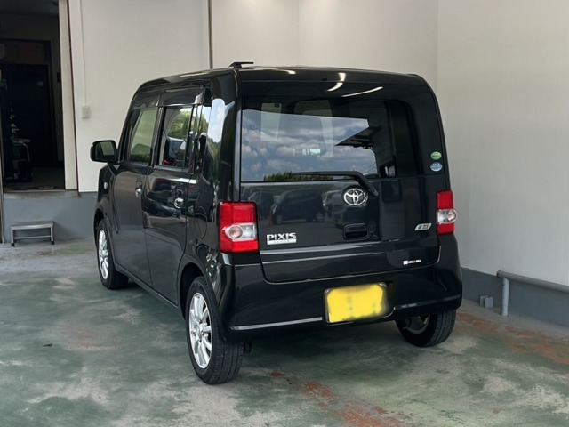 Toyota PIXIS SPACE 2014 8234006-1