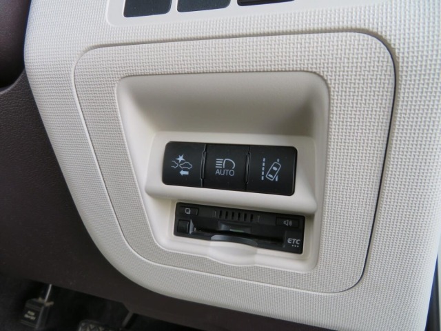 Toyota PORTE 2018 8236708-26