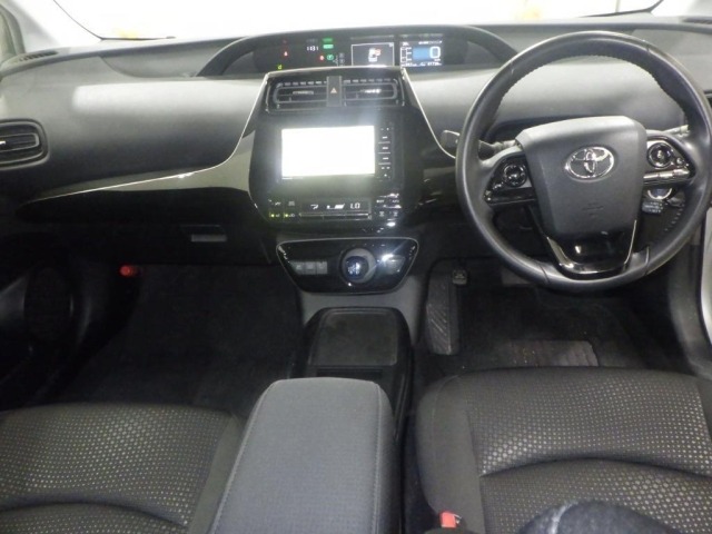 Toyota PRIUS 2020 8236432-3