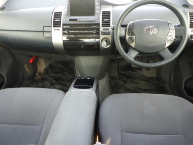 Toyota PRIUS 2006 8236441-3