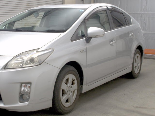 Toyota PRIUS 2010 8236468-4