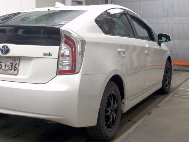 Toyota PRIUS 2013 8236469-5
