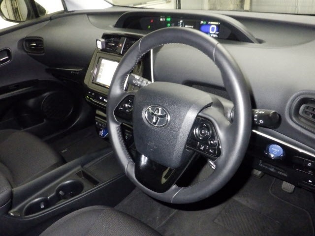 Toyota PRIUS 2019 8236471-3