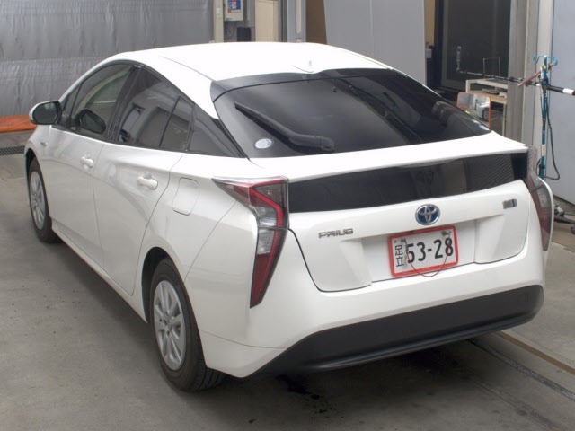 Toyota PRIUS 2017 8236473-1