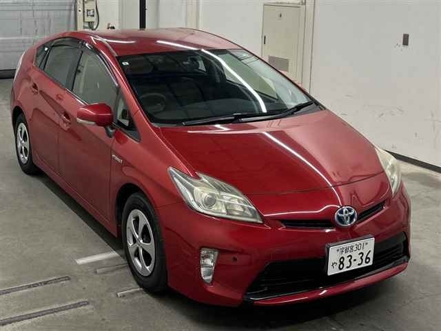 Toyota PRIUS 2013 8236488-0