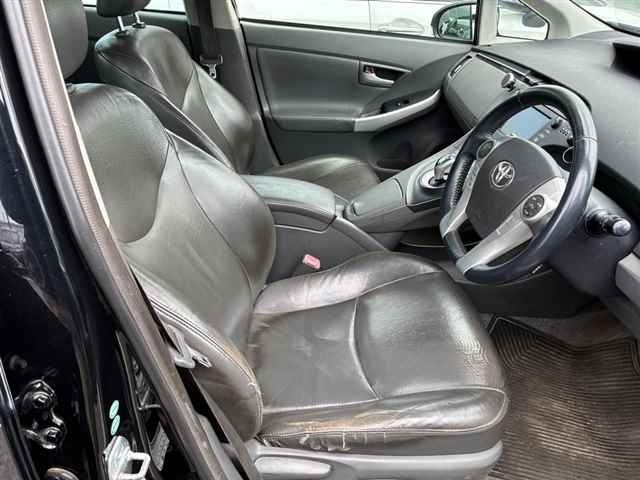 Toyota PRIUS 2011 8236490-7