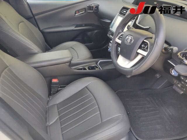 Toyota PRIUS 2017 8236494-3