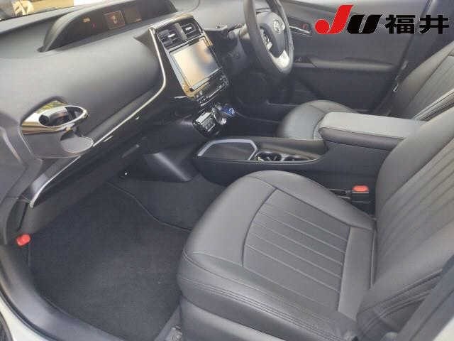 Toyota PRIUS 2017 8236494-5
